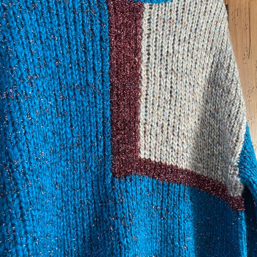 Colorblock Crew Neck Sweater - Picture 6 of 7